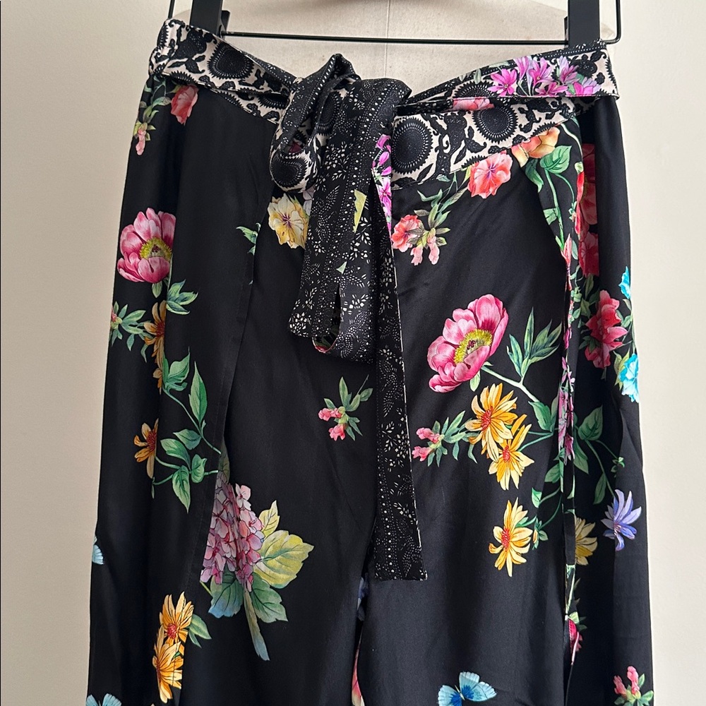 Johnny Was Silk Blend Butterfly Floral Wrap Fly Away Wide-Leg Pan sz XL NWT - Picture 4 of 8